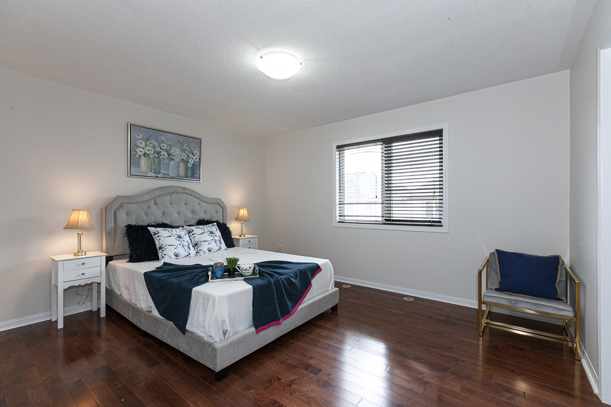 320-Master-Bedroom